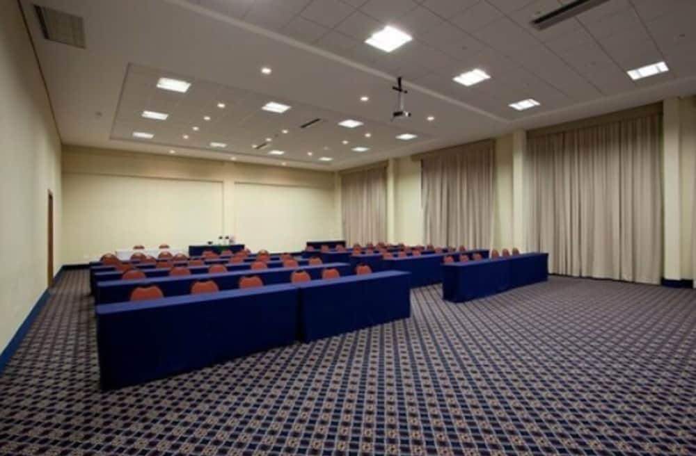 Taua Hotel Atibaia Eksteriør bilde